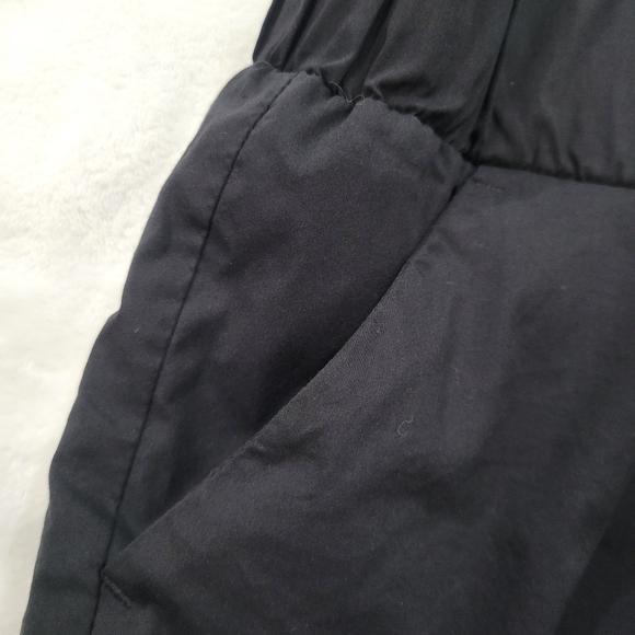 Banana Republic Mini Skirt with Side Pockets in Black Women's Size PL - Picture 3 of 4